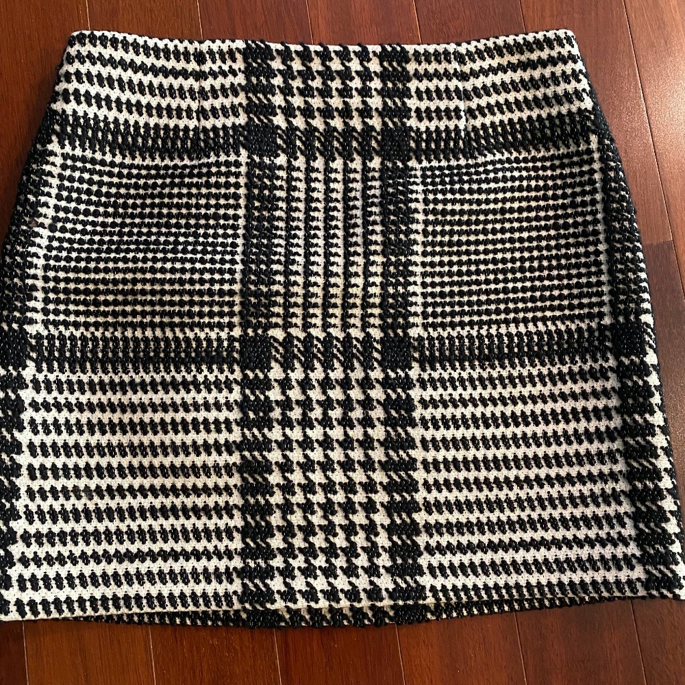 Theory Mini Skirt Size 0